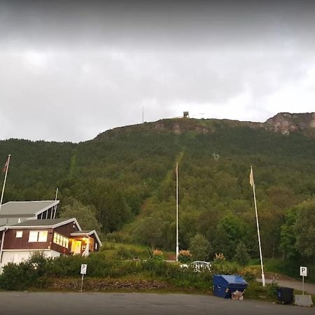 Апартаменты Fresh Studio With Parking Tromsdalen Экстерьер фото