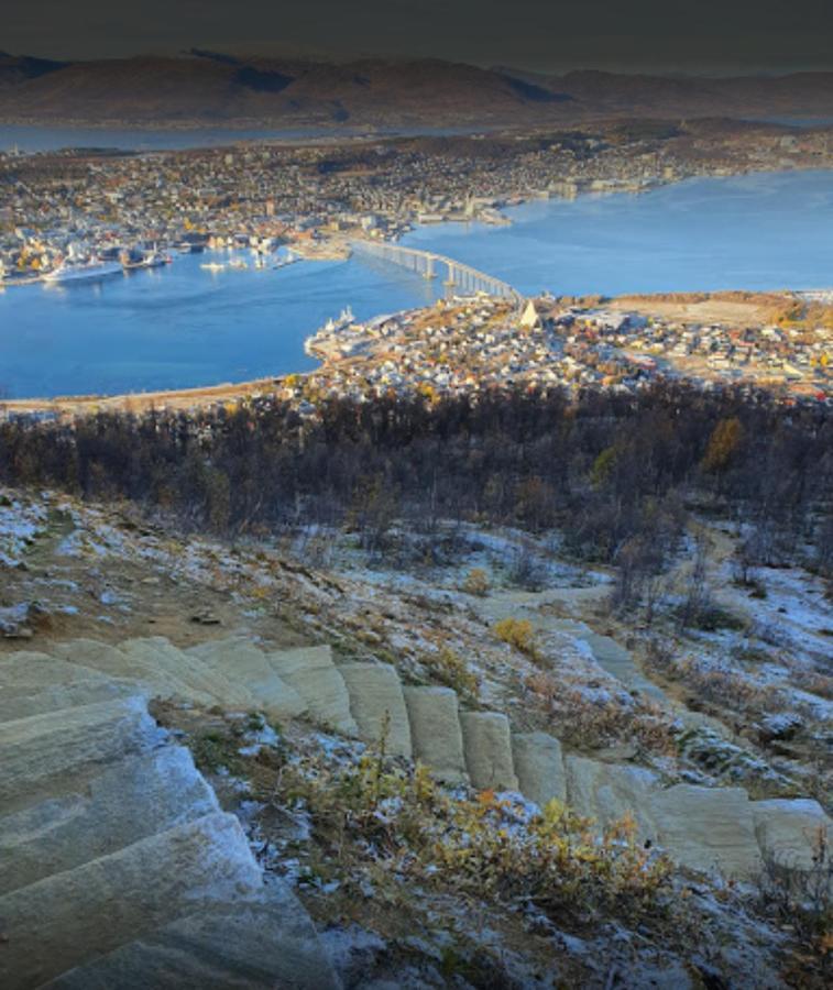 Апартаменты Fresh Studio With Parking Tromsdalen Экстерьер фото